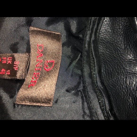 Danier Black Leather coat - Picture 4 of 6